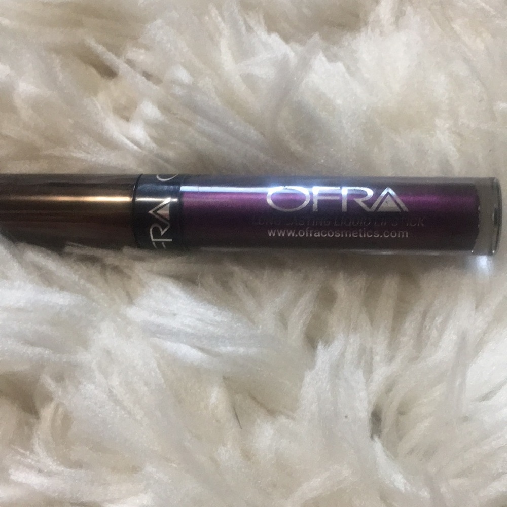 Ofra liquid lipstick in Napa Valley